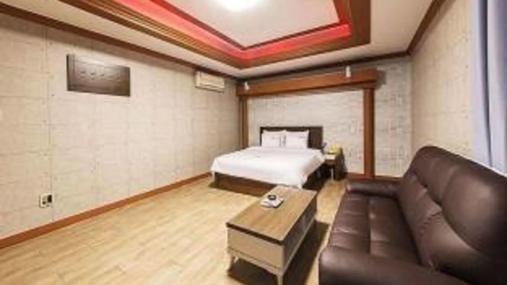 Academy Motel Busan Hotell